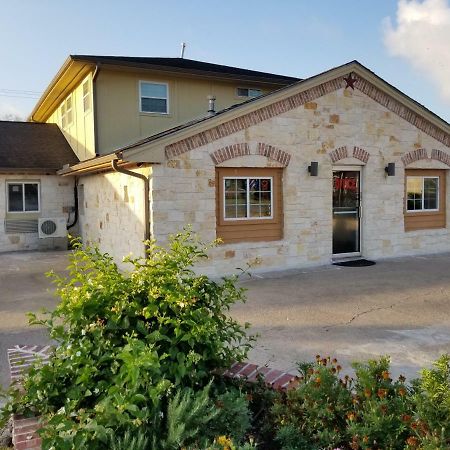 Lone Star Inn By Fairbridge Rosenberg Exteriér fotografie